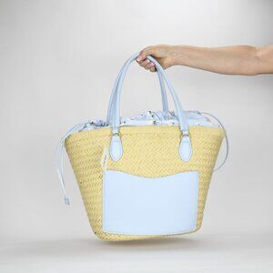On 34th Isabellaa Straw Medium Drawstring Tote - Straw/Blue Flower